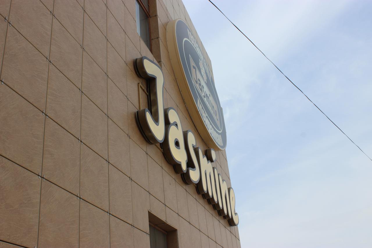 Hotel Jasmine Atiraw Buitenkant foto